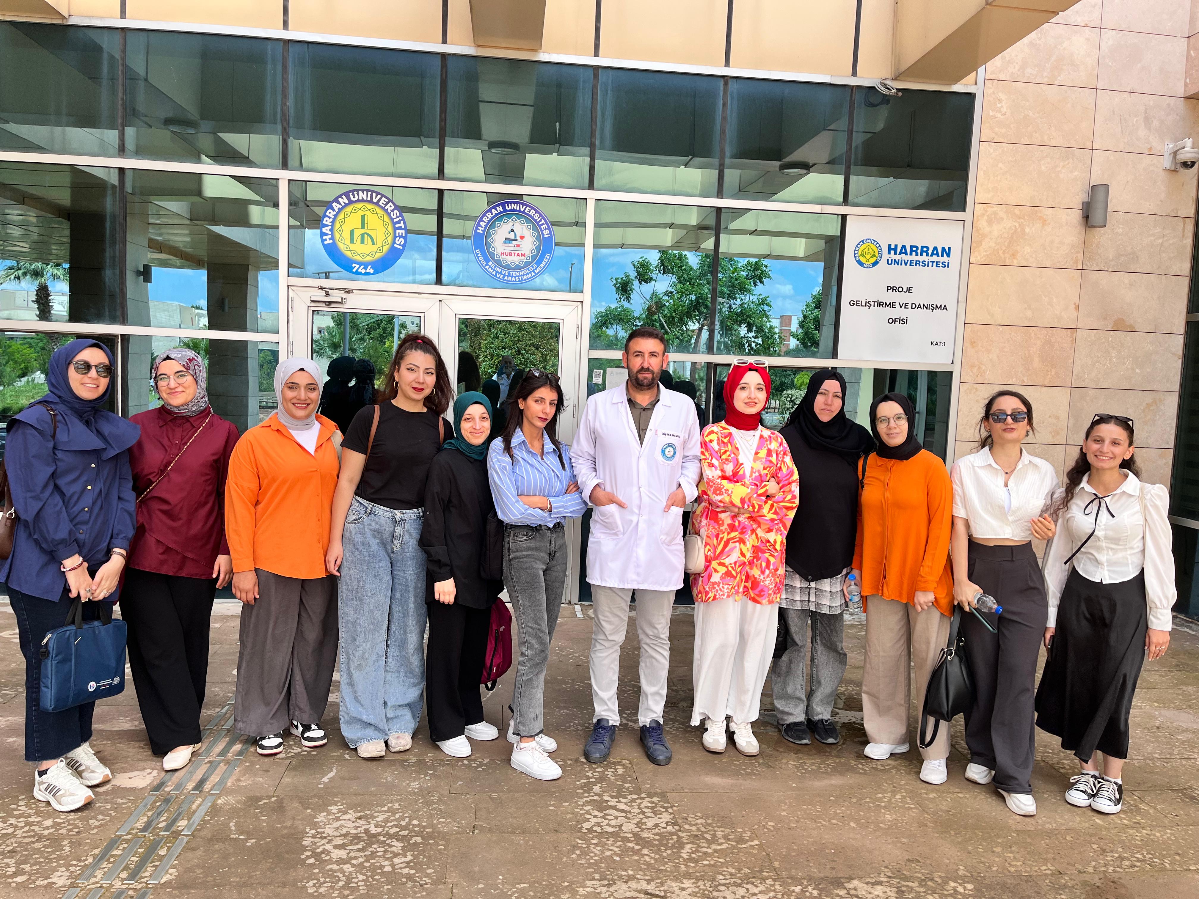 Gastronomi ve Mutfak Sanatları Bölümü Öğrencilerinden HÜBTAM’a Ziyaret